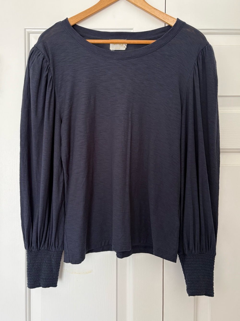 Nation LTD Navy Long-Sleeve Smocked Cuff Top with puff sleeves. EUC size Large.